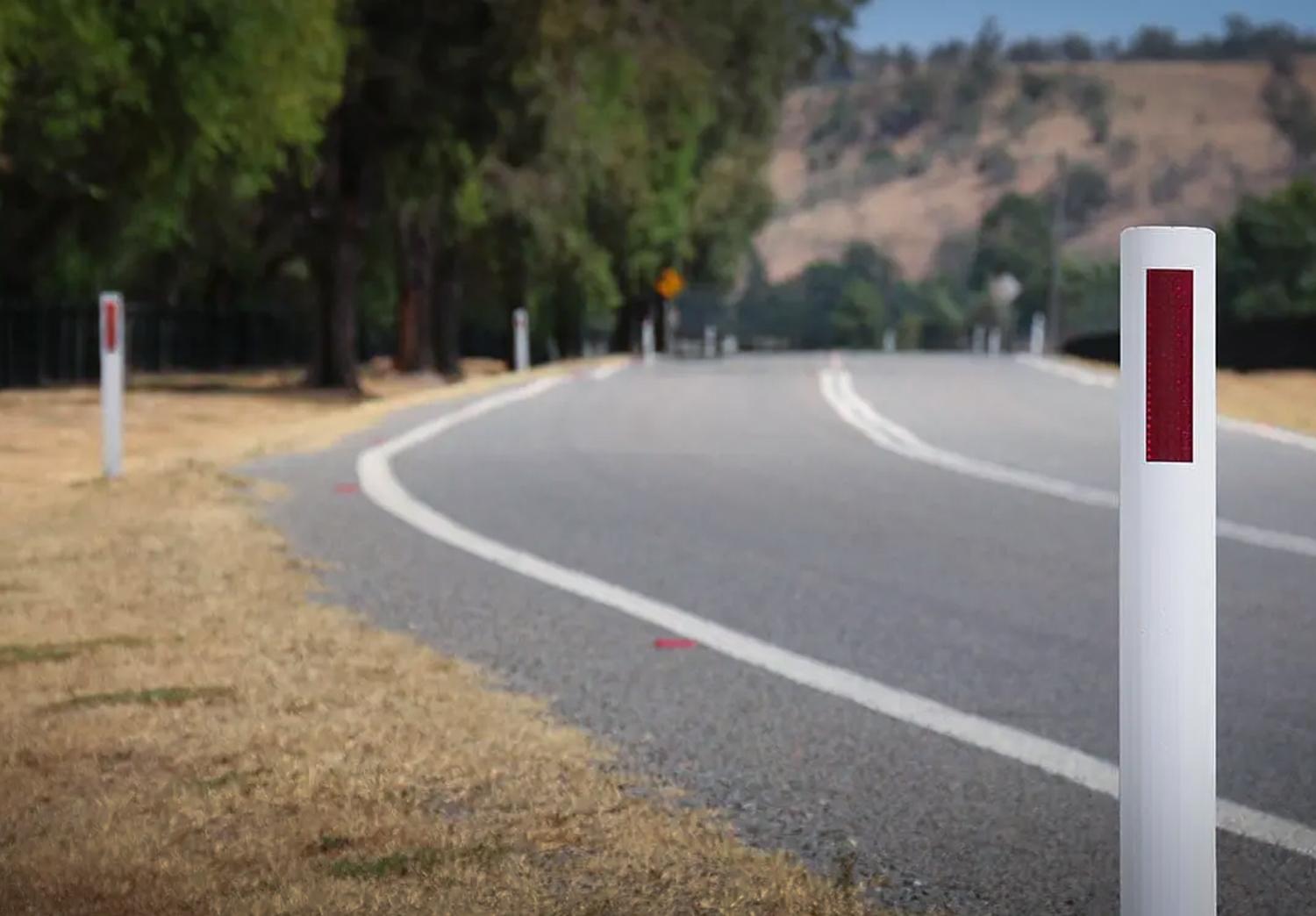 delnorth-guide-posts